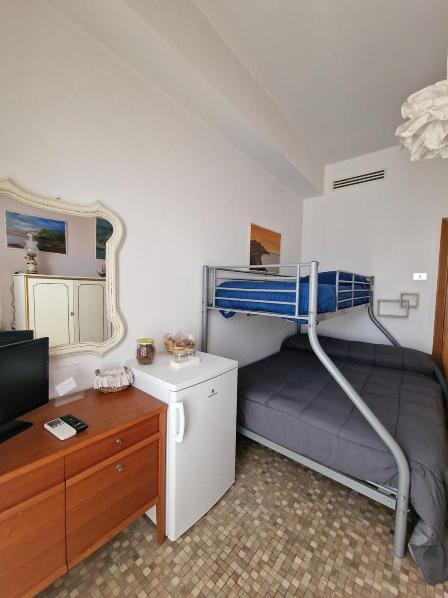 Camere Le Margherite Olbia Exteriör bild